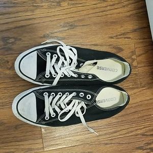 Black converse